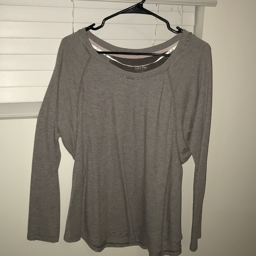 Calvin Klein medium Performance top